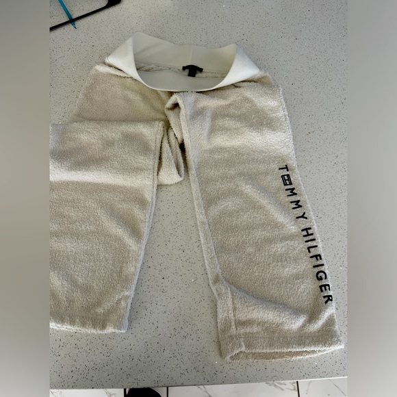 Sweatsuits - Picture 5 of 10